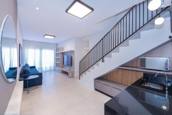 Adra 306 - Excelente Cobertura Duplex - Centro/Bombinhas- Rooftop com Piscina - À poucos metros da praia - (Consultar serviços de roupas de cama e banho), Bombinhas (foto 2)