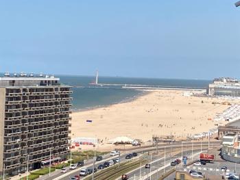TINY APT w/ balcony and SEAVIEW, even out of your bed !, Ostende (Foto 2)