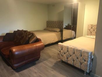 Treetops flat4 Hall Green B28, Бирмингем (фото 2)
