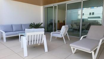 High end large ground floor with luxury private pool and sea views, Málaga (fotografie 3)