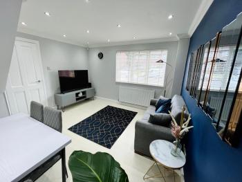 Modern Home, Close to the City Centre with Parking, Birmingham (fotografie 2)