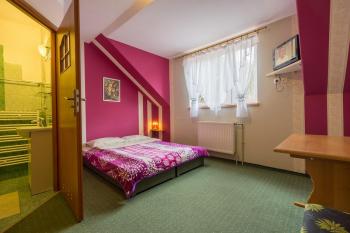 Harmont Montis- dawna Zającówka- IDEALNA lokalizacja - leśna enklawa w centrum miasta! Sauna, masaże, zabiegi spa!, Sklářská Poruba (fotografie 3)