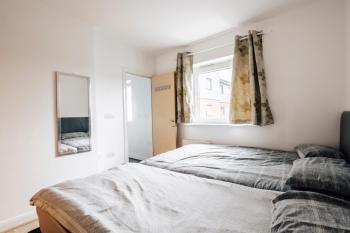 Lloyd St Apartment, Manchester (photo 4)
