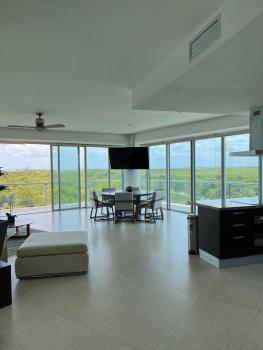 Beach, pool 3BR Apartment - 8 guests, Cancún (Foto 2)