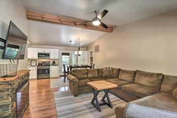 Patio, Fenced Yard Pet-Friendly Pinetop Cabin!, Indian Pine (photo 2)