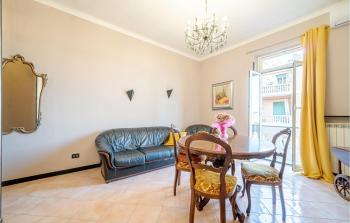 2 Bedroom Lovely Apartment In Genova, Janov (fotografie 2)