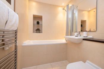 JOIVY Luxury Flat near Edinburgh Castle, Edinburgh (photo 5)