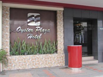 Oyster Plaza Hotel, Manila (photo 2)