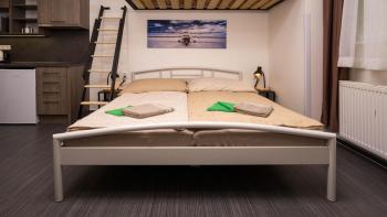 Flying Bed Apartment close to Prague Castle and Airport, Praha (fotografie 4)