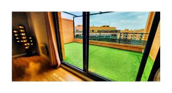 Lovely penthouse condo with pool, Valencia (foto 3)