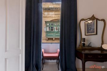 Historic Charm with a Classic Maltese Balcony, Valletta (photo 3)