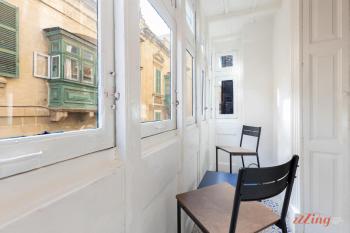 Historic Charm with a Classic Maltese Balcony, Valletta (photo 2)