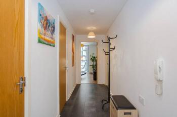 1 Bed in Canary Wharf with Vibrant City Views, Londýn (fotografie 4)