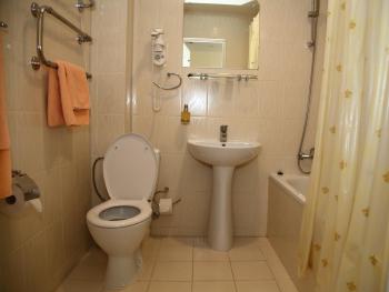 Sky High Hotel Airport 200 meters from the terminal, Riga (foto 2)