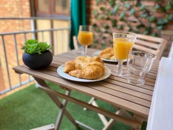 Apartamento espacioso de diseño a 3 min RENFE con Parking Privado, Córdoba (fotografie 4)