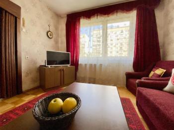 Spacious 3-Room Apartment & Residential Parking, Riga (foto 4)