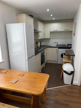 Modern, Quiet, Sleeps 8, Parking, Anfield, Beatles, Docks, Liverpool, Liverpool (photo 3)