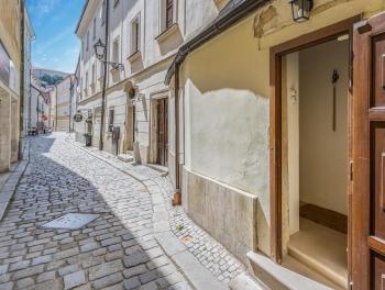 NEW Design & High Standard Apt from 16th Century in Old Town-FREE Parking, Bratislava (Foto 5)