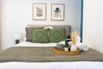 Coningsby House - Air Host & Stay - 6BR, Sleeps 14, Liverpool (photo 3)