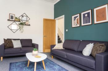 Coningsby House - Air Host & Stay - 6BR, Sleeps 14, Liverpool (photo 2)