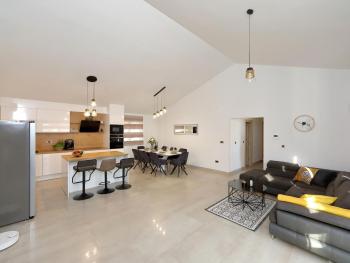 Villa in Starigrad with heated pool, Starigrad-Paklenica (zdjęcie 3)
