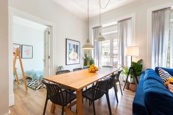Bright City Center, 10m from subway, 6 rooms, up to 20 PPL, Lisabon (fotografie 3)