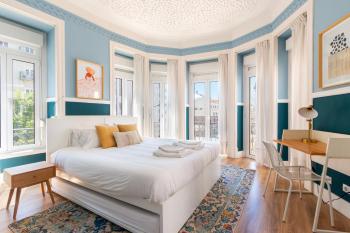Bright City Center, 10m from subway, 6 rooms, up to 20 PPL, Lisabon (fotografie 4)