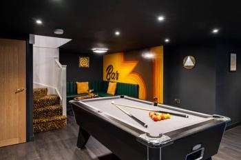 Ultimate glam, vintage central pad. Cool 70s bar., Bournemouth (fotografie 2)