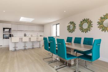 8 Challacombe - Luxury Apartment at Byron Woolacombe, only 4 minute walk to Woolacombe Beach!, Вулакомб (фото 4)