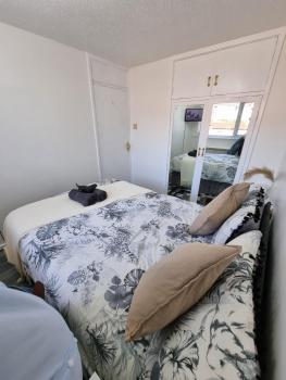Modern & Elegant Home w/ Netflix and Parking, Leeds (Foto 4)