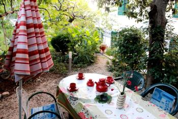 Guest house with garden - Zuvan, Split (fotografie 3)
