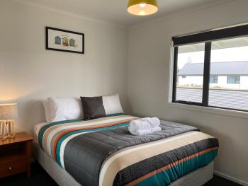 Modern, Functional and Central, Twizel (photo 3)