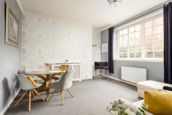 2 BR Royal Mile Apartment, Edimburgo (foto 2)