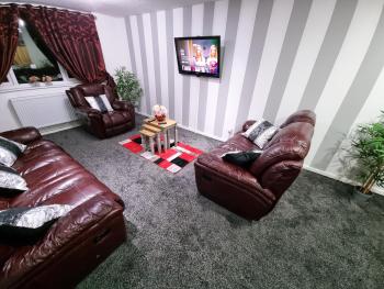 *10OR* Setup for your most relaxed & amazing stay + Free Parking + Free Fast WiFi *, Leeds (Foto 3)