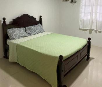1 Bed House - Sleeps 2 - Pool - Parking - Wifi, Georgetown (foto 5)
