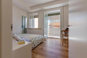 Apt w/Terrace 10 min walk from Piazza S.Stefano, Boloňa (fotografie 5)