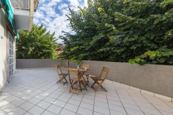 Apt w/Terrace 10 min walk from Piazza S.Stefano, Boloňa (fotografie 3)