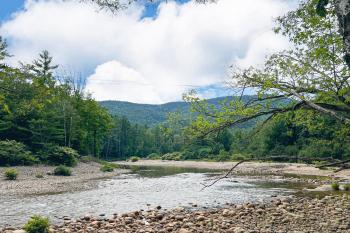 Riverbend, Bartlett (photo 2)