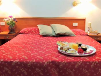 Florida rooms - comfort Hotel, Roma (foto 5)