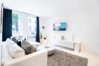 Komplette 2 Zimmer Wohnung Zentral neben Oktoberfest, Monaco di Baviera (foto 2)