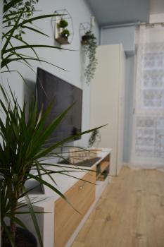SUNSHINE - New & Quiet 1BR Apt, Business area, close to Airport, Highway A3, Subway, Бухарест (фото 4)