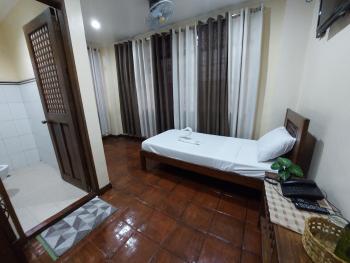 Makabata Guesthouse & Cafe, Manila (fotografie 2)