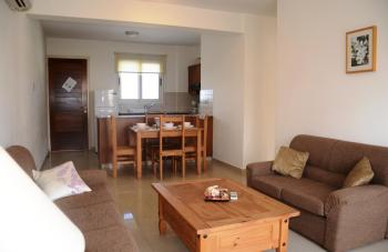 Top floor, 2 bedroom apartment Vanessa D204, FREE WIFI, village view, Peyia (foto 5)