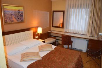 Yuksel Hotel, Istanbul (fotografie 3)