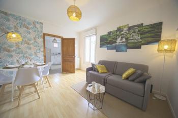 L'Eldorado - By BEST KEYS - Idéal Pros, Couple & Famille - 1 Chambre et 1 Canapé-Lit Convertible - Cosy & Confort - Centre Ville - Netflix & WiFi Fibre - Machine à Café Nespresso - Check-in Autonome - Parking Facile & Gratuit, Sens (foto 3)