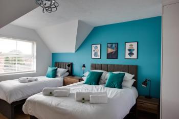 ST AUSTELL - Spacious Home, High Speed Wi-Fi, Free Parking, Garden, Swindon (zdjęcie 5)