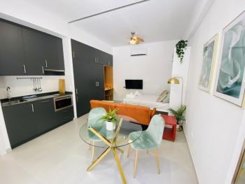 RUBEN VELA - LOFT CLOSE to RUSSAFA (SOHO), Valence (photo 2)