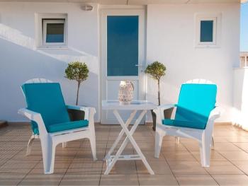 Konstantinou Apartment - smart & roof top terrace, Atenas (foto 3)