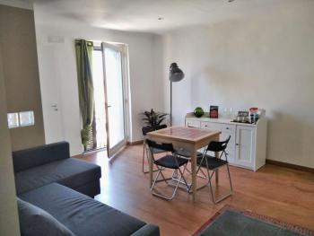 A flat with a view in the heart of the old town, Бари (фото 2)