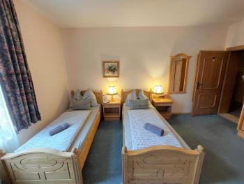 3 Raben - Leoben - Zimmer für Geschäftsreisende, Urlauber, Monteure und Handwerker, Polski Pensjonat Austria, Leoben (foto 2)